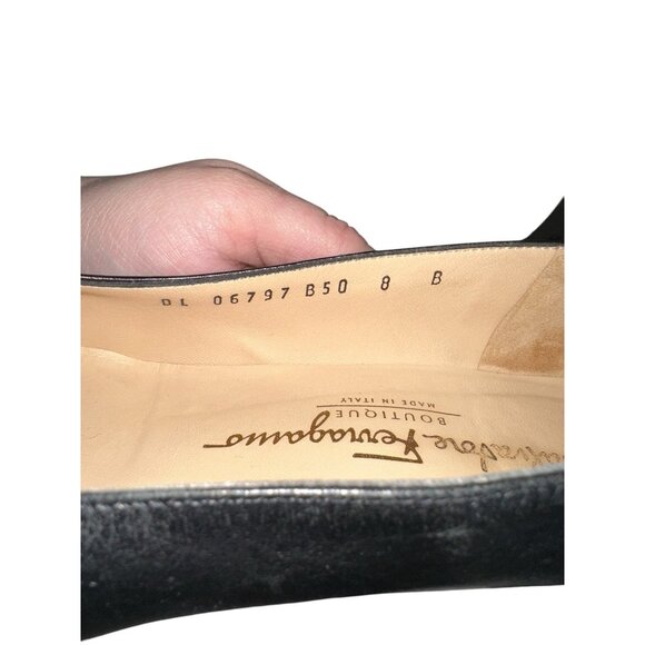 Salvatore Ferragamo Womens Square Patent Cap Toe Heels Size 8B Black Leather - Picture 12 of 12